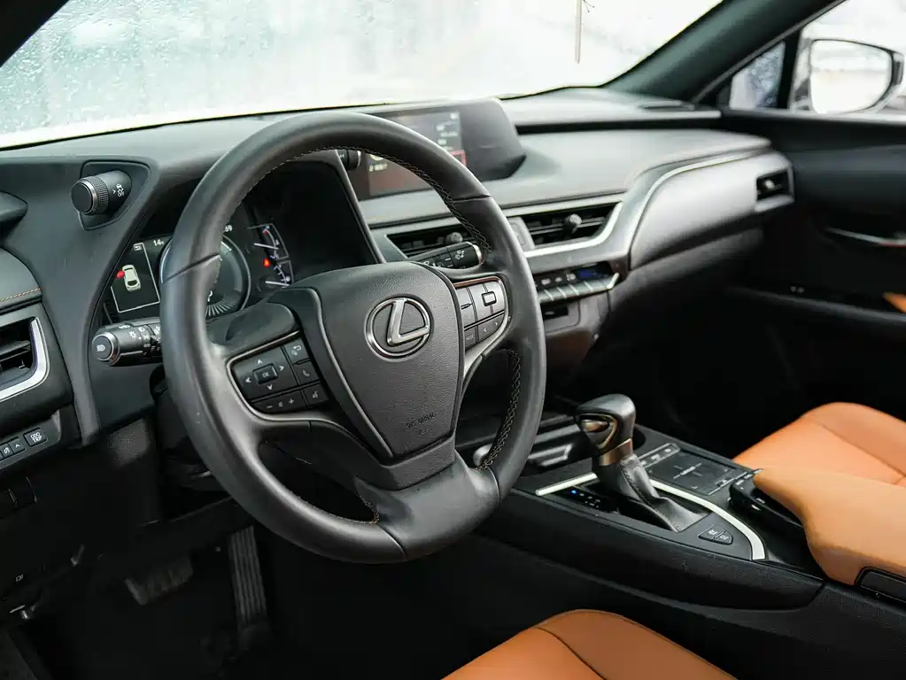 Lexus UX 2020 260h Discovery Edition National V купить на сайте DeffCars
