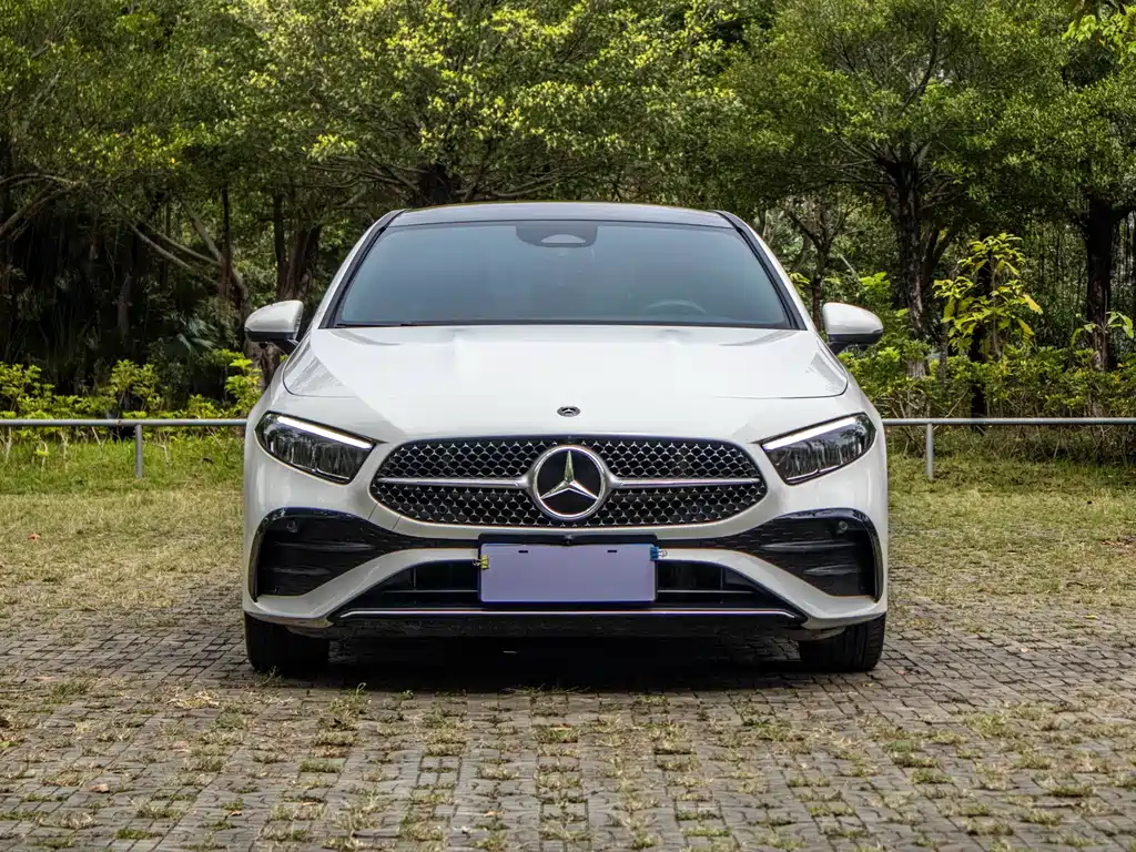 Mercedes-Benz A-Class 2023 A 200 L Fashion Model купить на сайте DeffCars