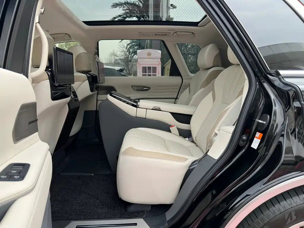 Shiji 2024 3.5L PHEV Basic Edition купить на сайте DeffCars