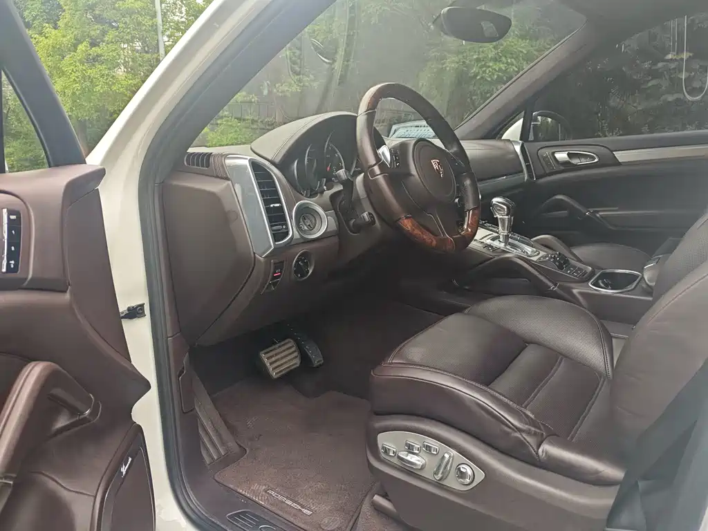Cayenne 2011 Cayenne Turbo 4.8T купить на сайте DeffCars