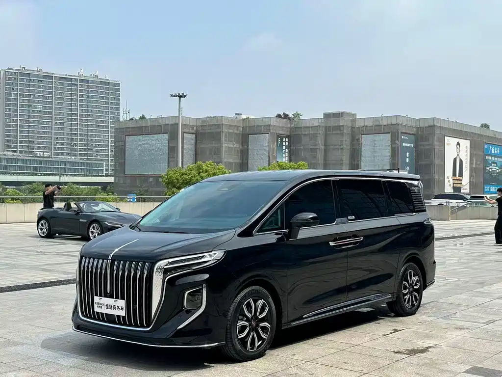 Hongqi HQ9 2023 2.0T Zhilian Flagship Edition купить на сайте DeffCars