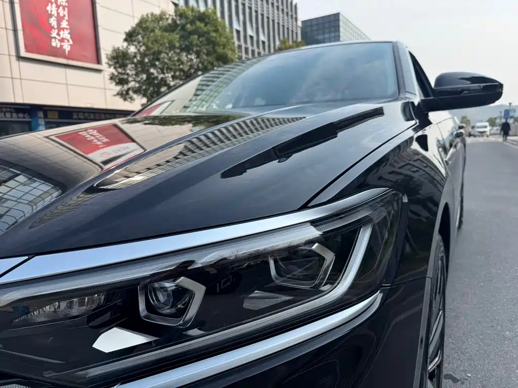 Passat 2025 Outstanding Model 380TSI Longyao Edition купить на сайте DeffCars
