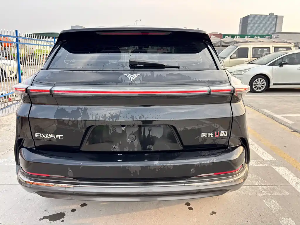 Nezha U 2023 model Nezha U-Ⅱ Challenge Edition 400 U show ternary lithium купить на сайте DeffCars