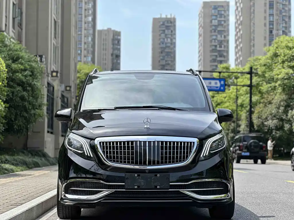 Vito 2023 2.0T Business Edition 7 seats купить на сайте DeffCars