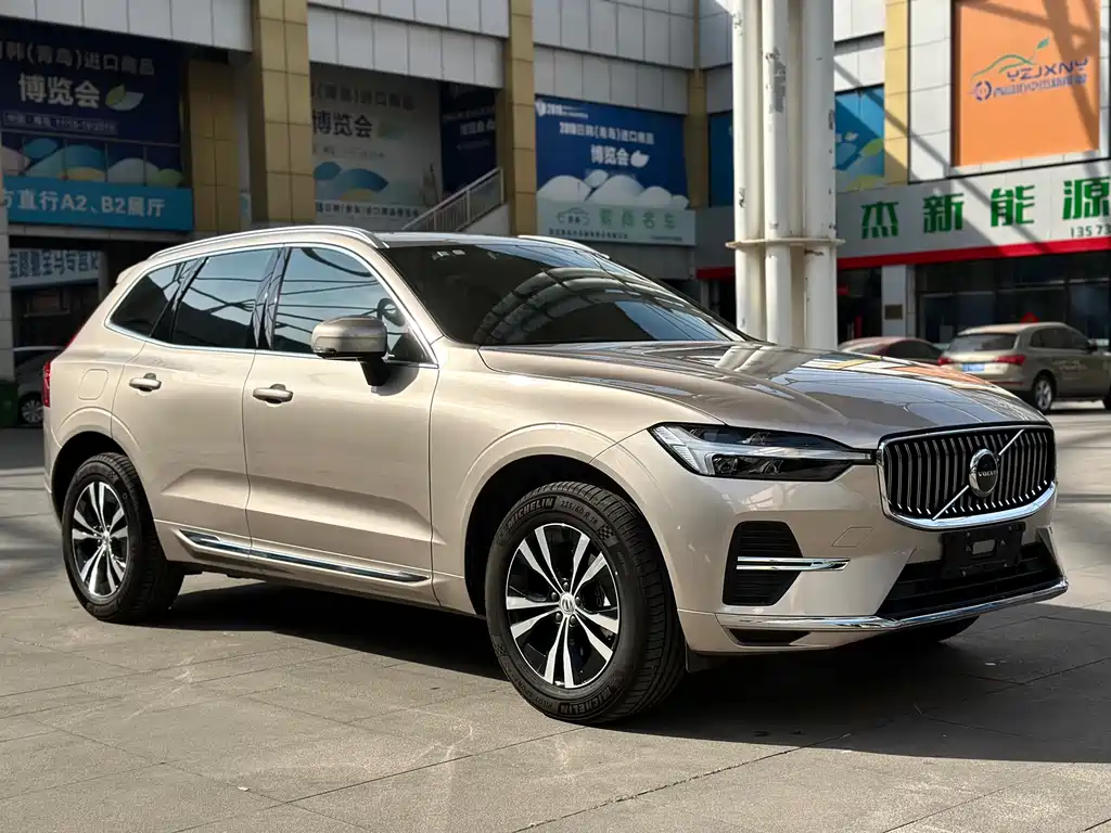 Volvo XC60 2023 B5 four-wheel drive Zhiyi Luxury Edition купить на сайте DeffCars