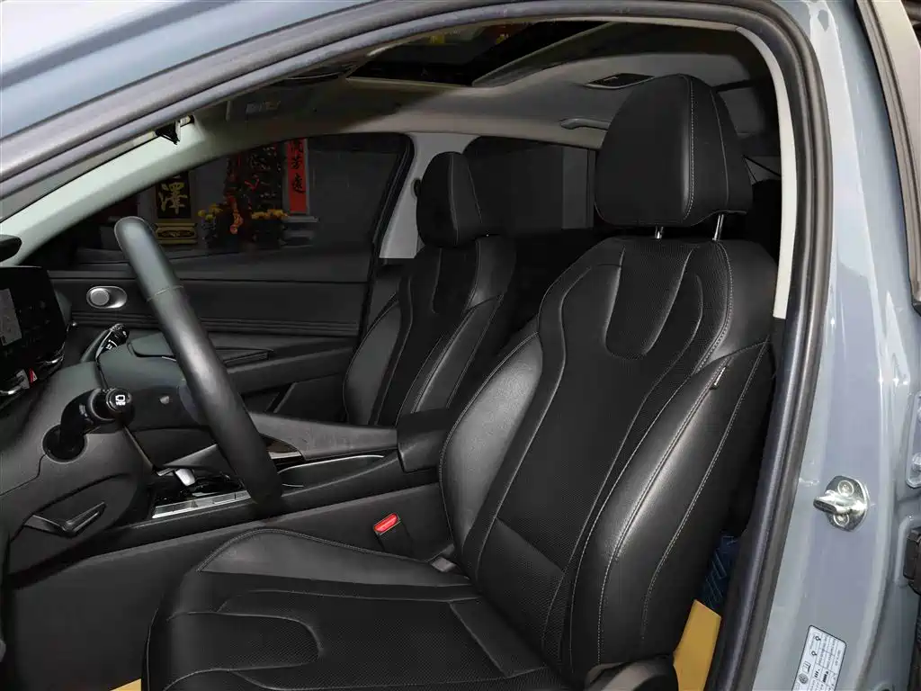 Elantra 2021 1.5L CVT LUX Premium Edition купить на сайте DeffCars