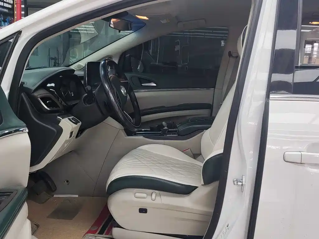 Buick GL8 2023 Land Business Class Comfort Type купить на сайте DeffCars
