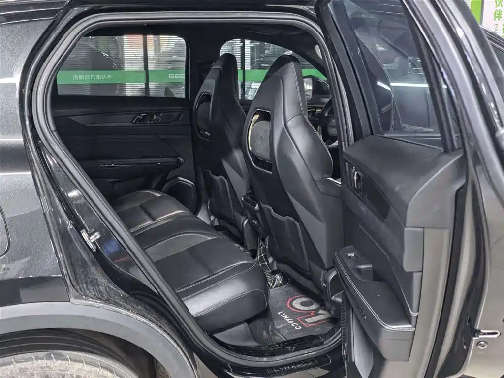Lynk & Co 01 2023 1.5TD EM-F PM купить на сайте DeffCars