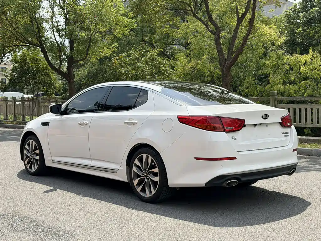 KIA K5 2014 2.0L AUTOMATIC LUXURY купить на сайте DeffCars