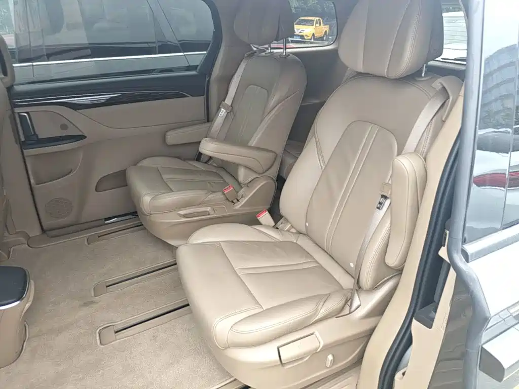 Buick GL8 2017 ES 28T Exclusive Type National V купить на сайте DeffCars