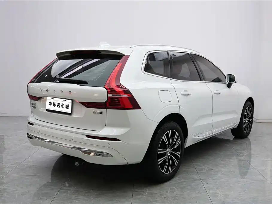 Volvo XC60 2022 B5 four-wheel drive Zhiyuan Deluxe Edition купить на сайте DeffCars