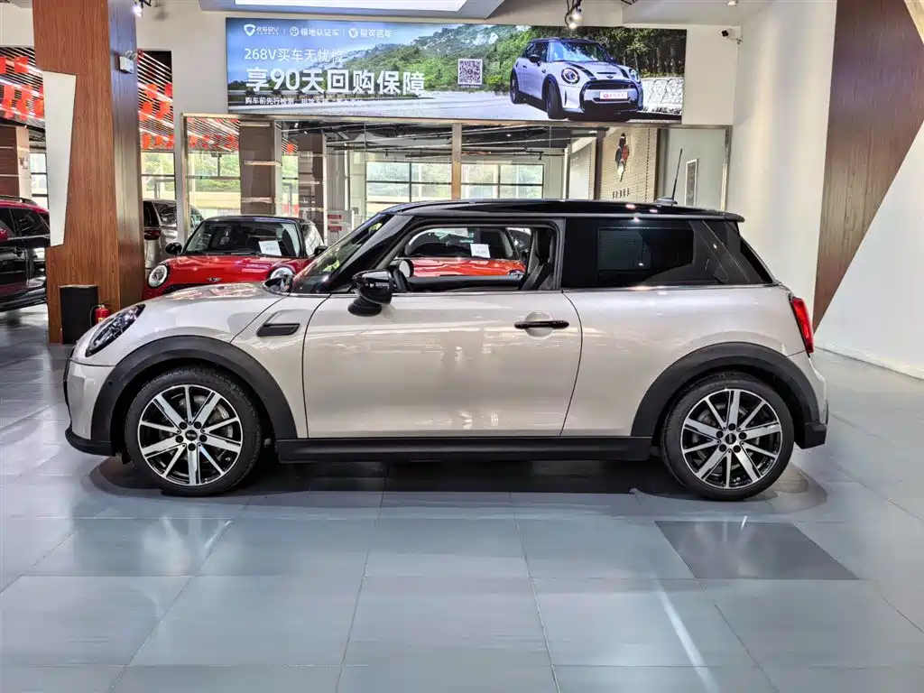 MINI 2022 1.5T COOPER Artist купить на сайте DeffCars