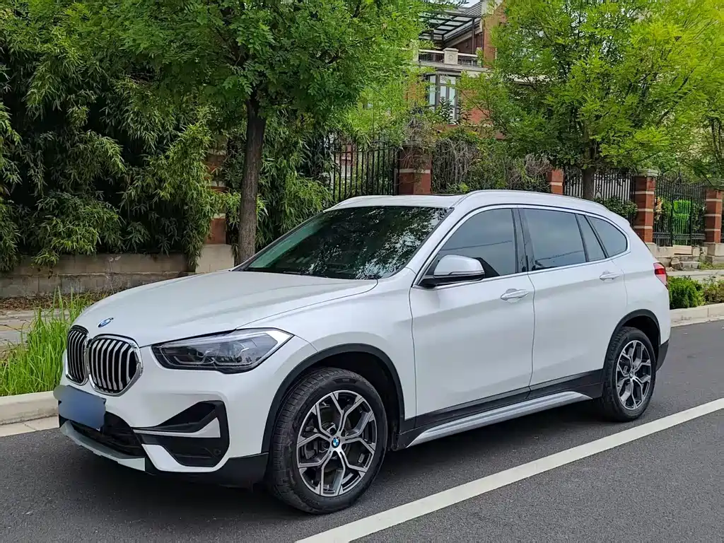 BMW X1 2022 sDrive20Li Fashion Model купить на сайте DeffCars