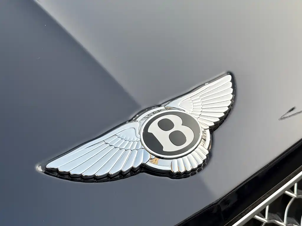 Bentayga 2024 4.0T V8 купить на сайте DeffCars