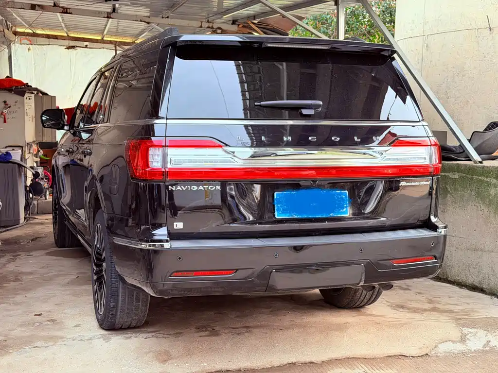 Navigator 2020 3.5T Long Axis Presidential Edition купить на сайте DeffCars