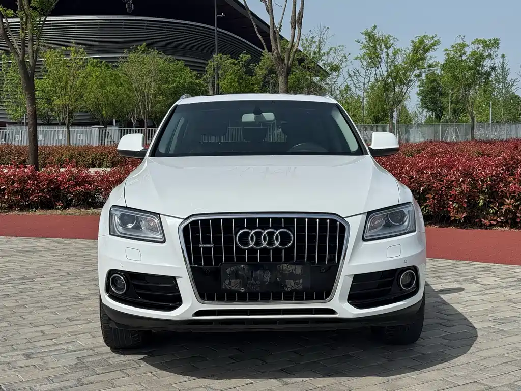 Audi Q5 2015 40 TFSI Technology купить на сайте DeffCars