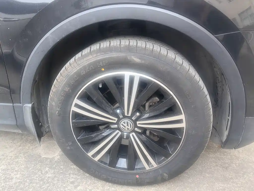 Tiguan L 2019 330TSI automatic two-wheel drive panoramic comfort version National VI купить на сайте DeffCars