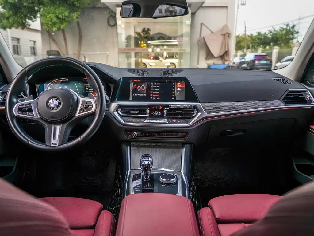 BMW 3 Series 2020 330i M Sports Night Package купить на сайте DeffCars