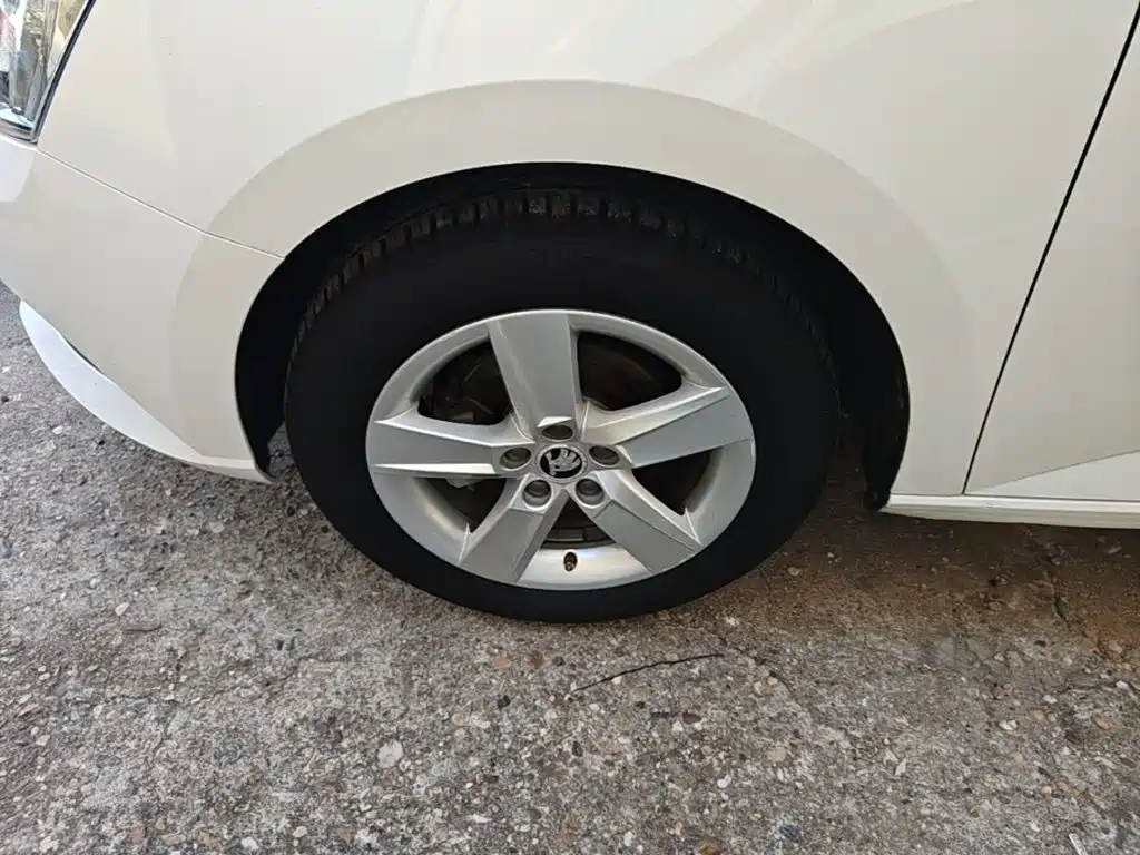Fabia 2017 1.4L Automotive Edition купить на сайте DeffCars