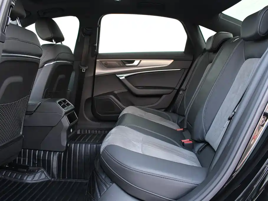 Audi A6L 2021 45 TFSI Premium Dynamic Model купить на сайте DeffCars