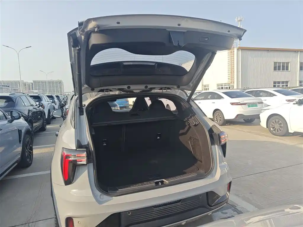Lynk & Co 01 2023 1.5TD EM-F PM купить на сайте DeffCars