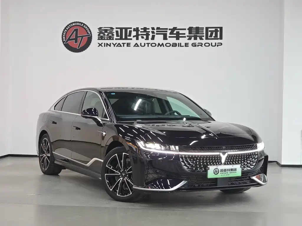 Lantu Chasing Light 2024 PHEV four-wheel drive ultra-long range flagship version купить на сайте DeffCars
