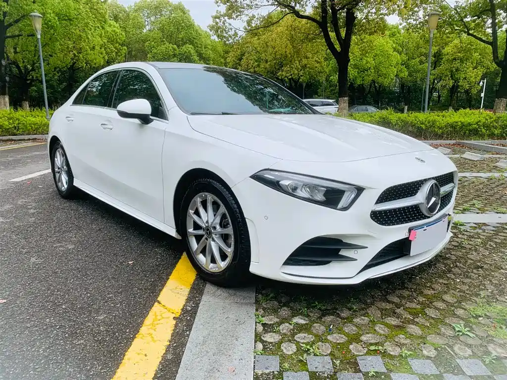 Mercedes-Benz A-Class 2020 A 200 L Sports Sedan купить на сайте DeffCars
