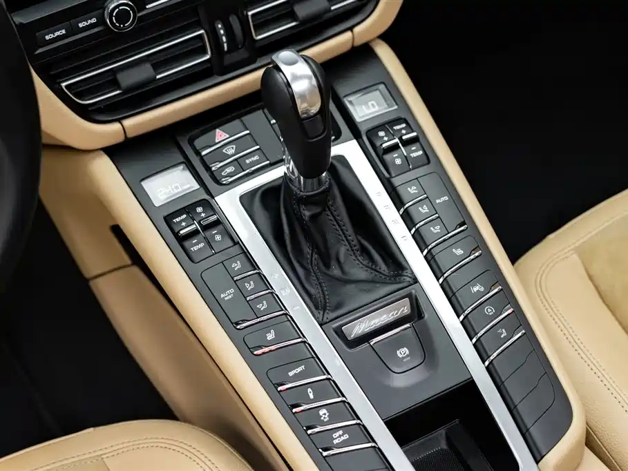 Macan 2018 Macan 2.0T купить на сайте DeffCars