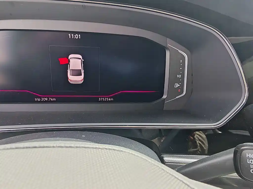Passat 2022 330TSI Deluxe Edition купить на сайте DeffCars