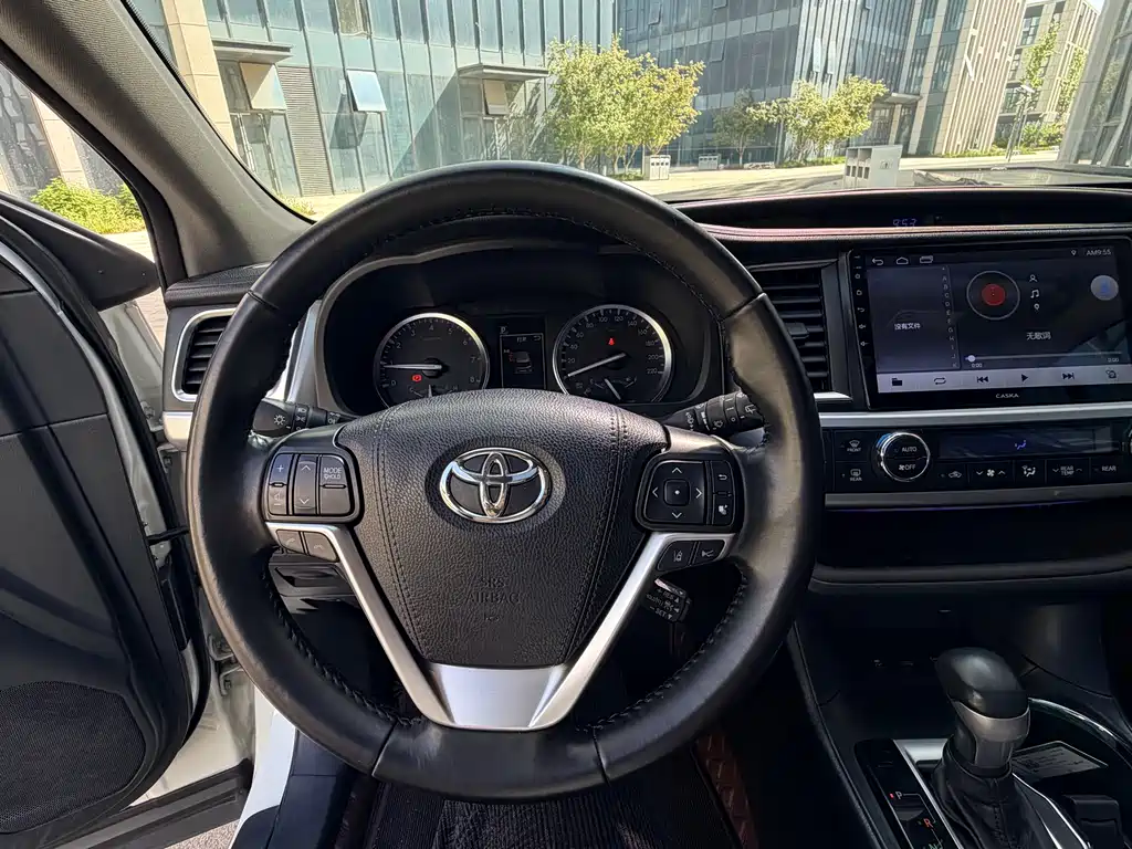 Highlander 2018 2.0T four-wheel drive luxury version 7 seats National V купить на сайте DeffCars