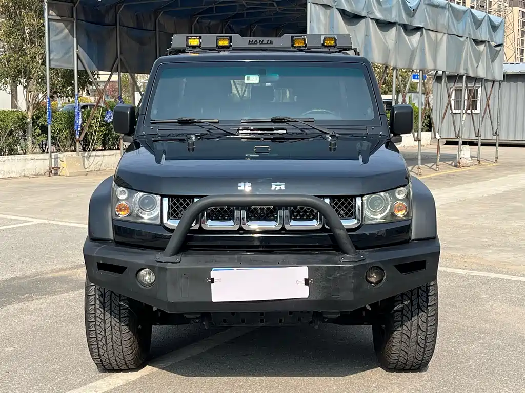 Beijing off-road BJ40 2016 40L 2.3T automatic four-wheel drive exclusive version купить на сайте DeffCars