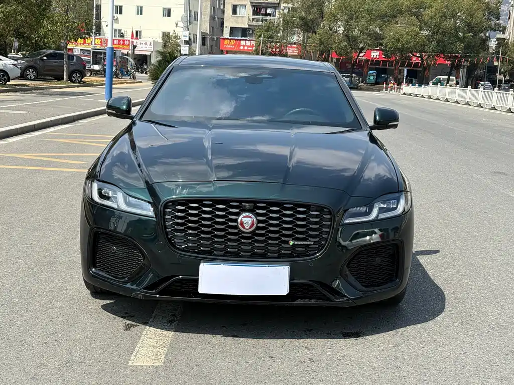 Jaguar XFL 2023 XFL 2.0T P250 two-wheel drive elite sports version купить на сайте DeffCars