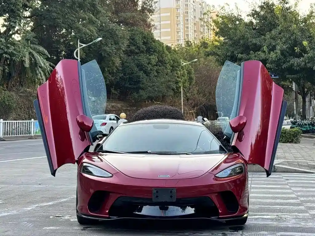McLaren GT 2019 4.0T standard model купить на сайте DeffCars