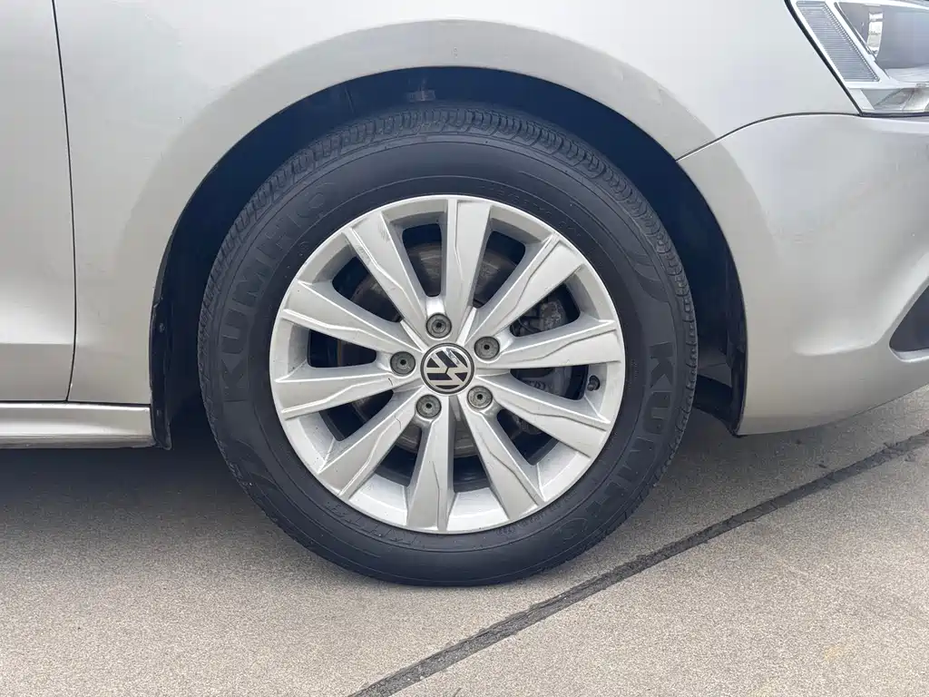 Sagitar 2014 1.4TSI automatic luxury model купить на сайте DeffCars