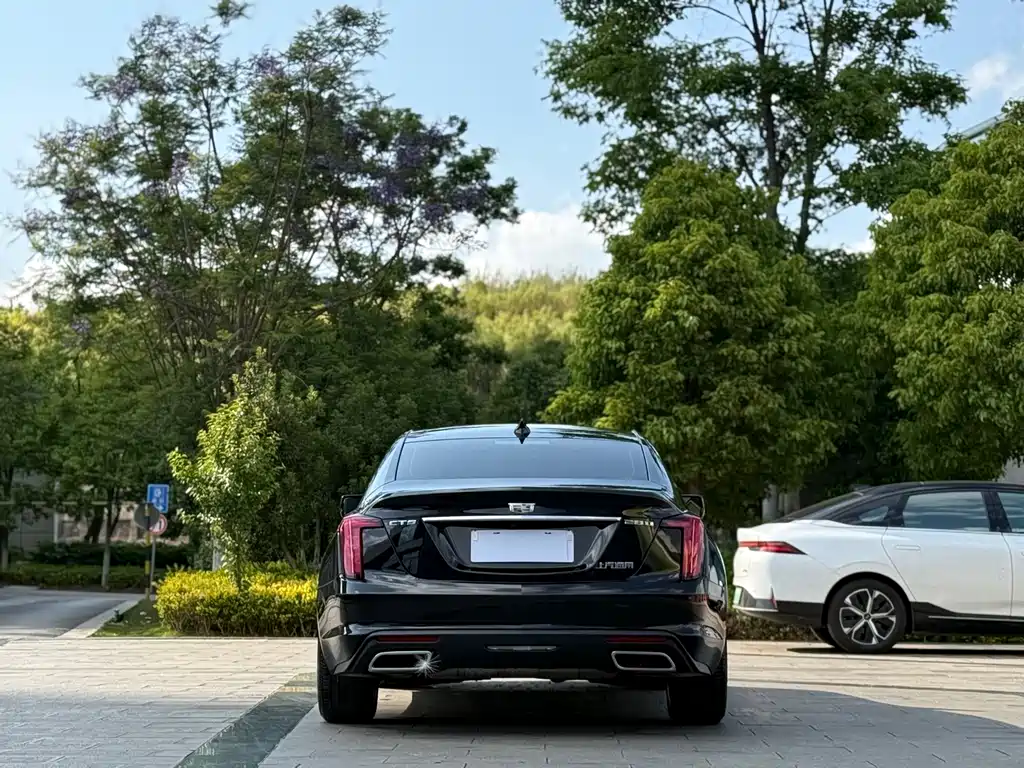 Cadillac CT5 2022 28T Fashion Model купить на сайте DeffCars