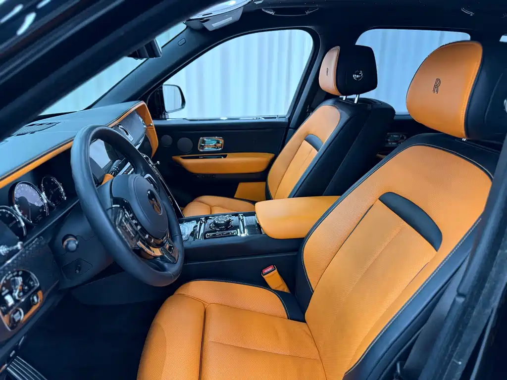 Cullinan 2020 Black Badge купить на сайте DeffCars