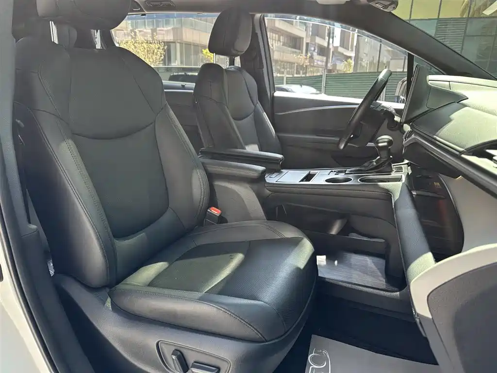Grevia 2023 2.5L Hybrid Flagship VIP Edition купить на сайте DeffCars