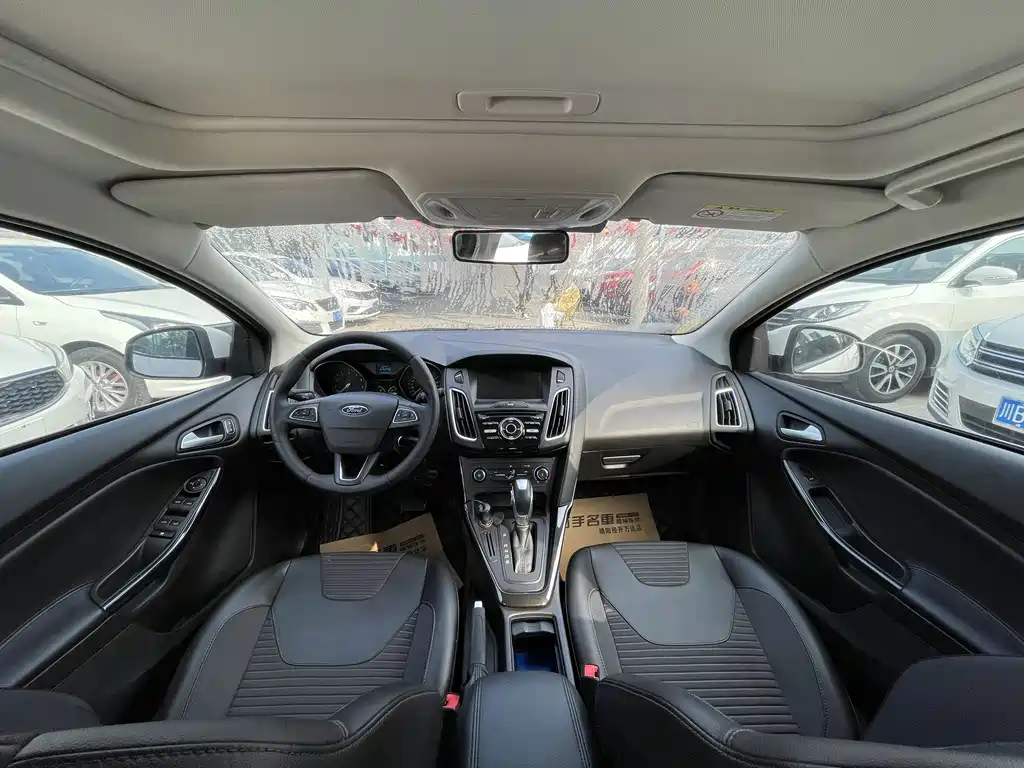 Focus 2018 hatchback classic 1.6L automatic stylish smart mobility version купить на сайте DeffCars