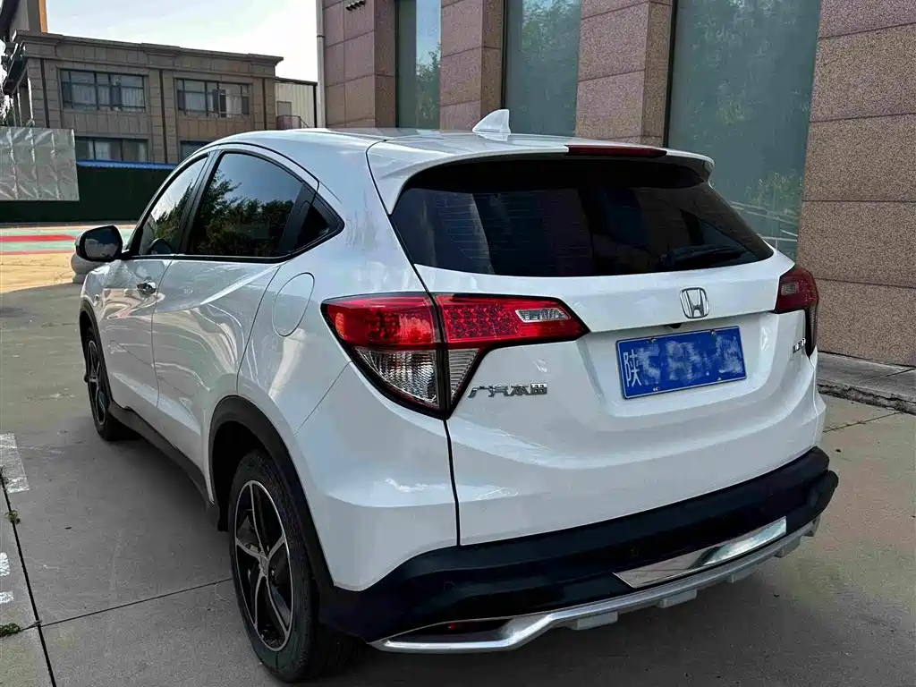 Vezel (HR-V) 2020 1.5L CVT Pioneer Edition купить на сайте DeffCars