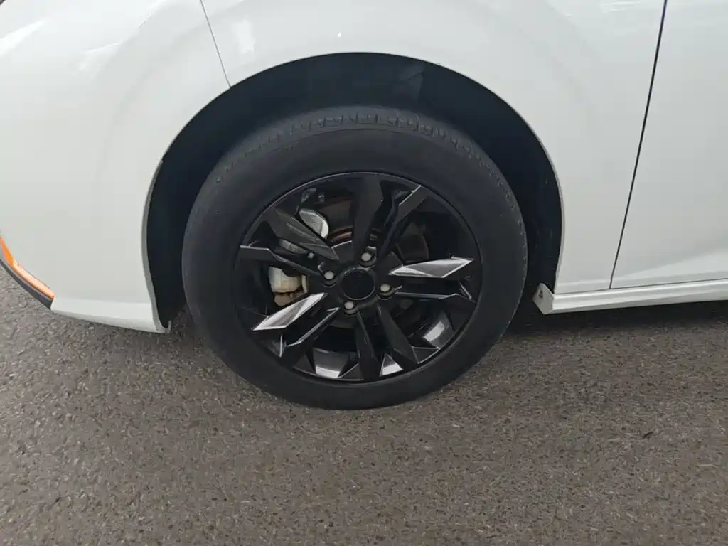 Yixuan 2023 Mach Edition 1.5L Automatic Wind Chasing Edition купить на сайте DeffCars