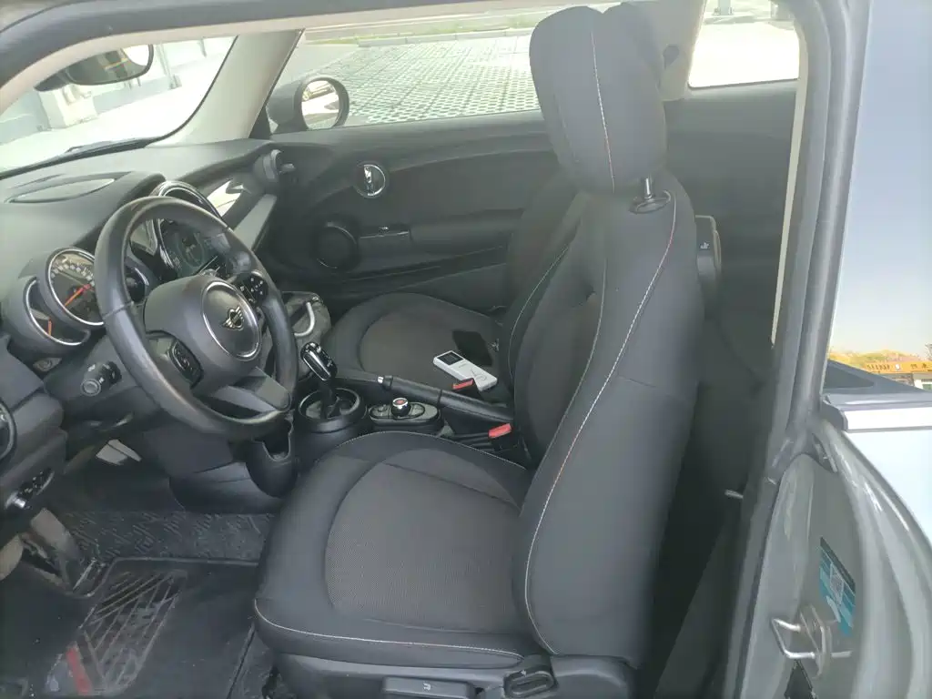 Mini 2022 1.5T one купить на сайте DeffCars
