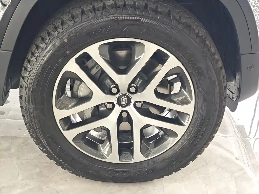 Land Rover Defender 2025 110 3.0T P400 Dark Special Edition купить на сайте DeffCars