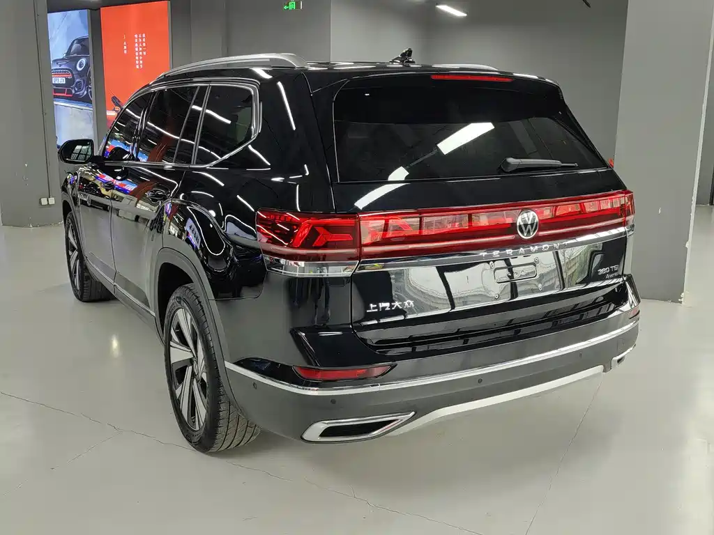 Touron 2023 380TSI four-wheel drive luxury version купить на сайте DeffCars