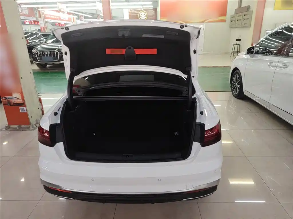 Audi A4L 2020 40 TFSI Fashionable and Dynamic купить на сайте DeffCars