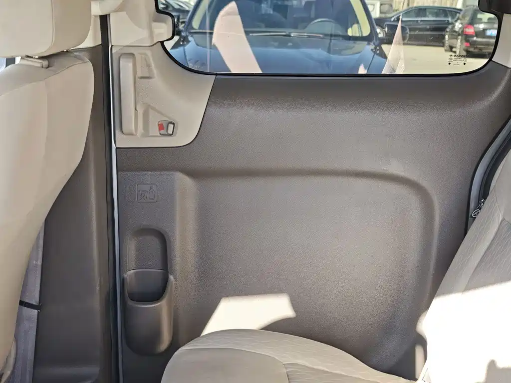 Nissan NV200 2018 1.6L CVT Exclusive Type купить на сайте DeffCars