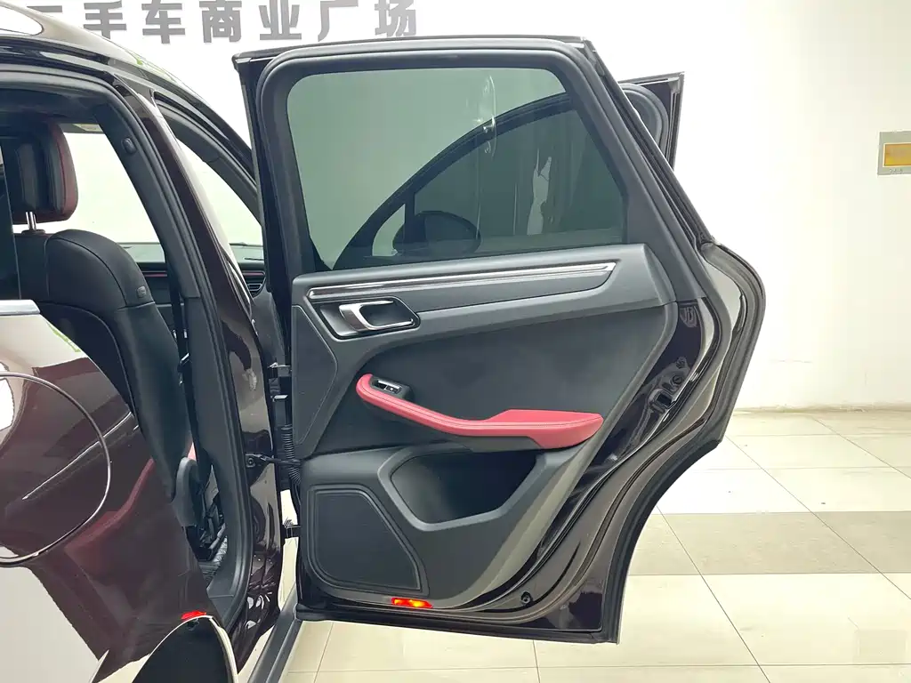 Macan 2023 Macan 2.0T купить на сайте DeffCars