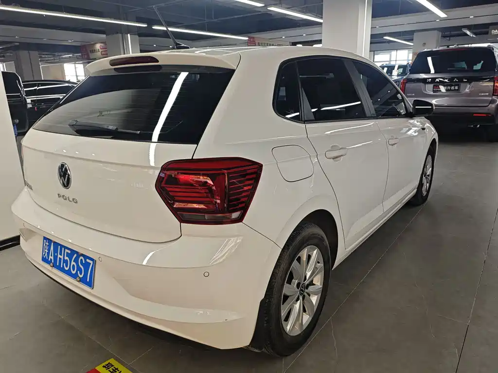 Polo 2021 Plus 1.5L Automatic Colorful Technology Edition купить на сайте DeffCars