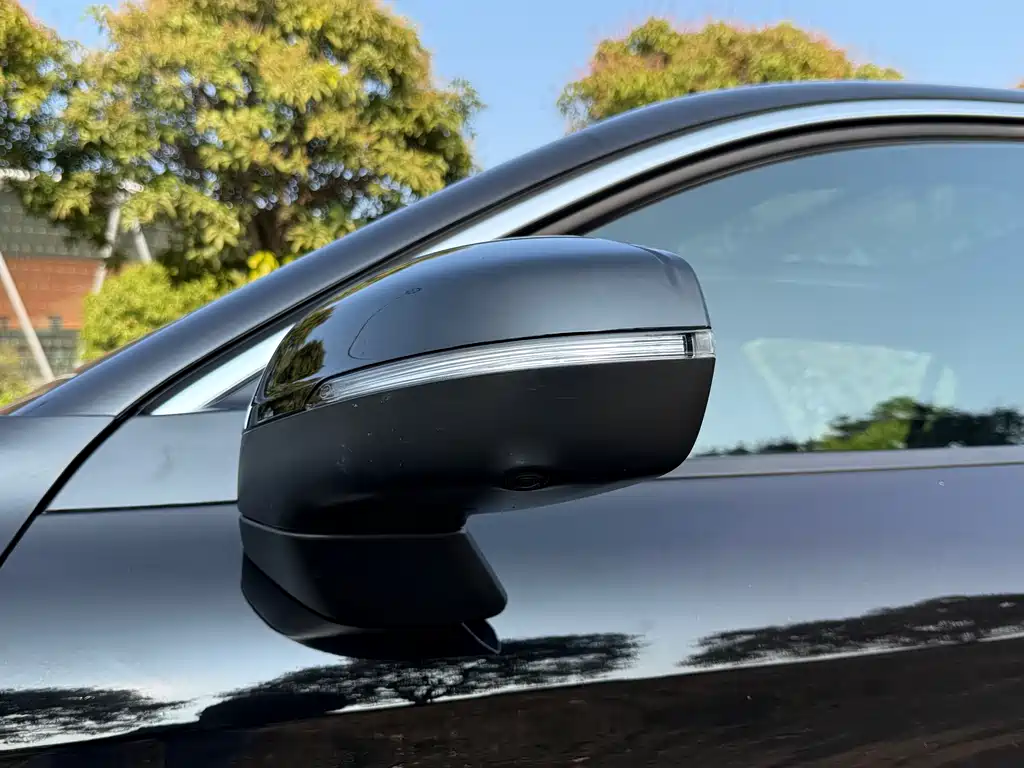 Lynk & Co 03 2022 1.5TD DCT Pro купить на сайте DeffCars