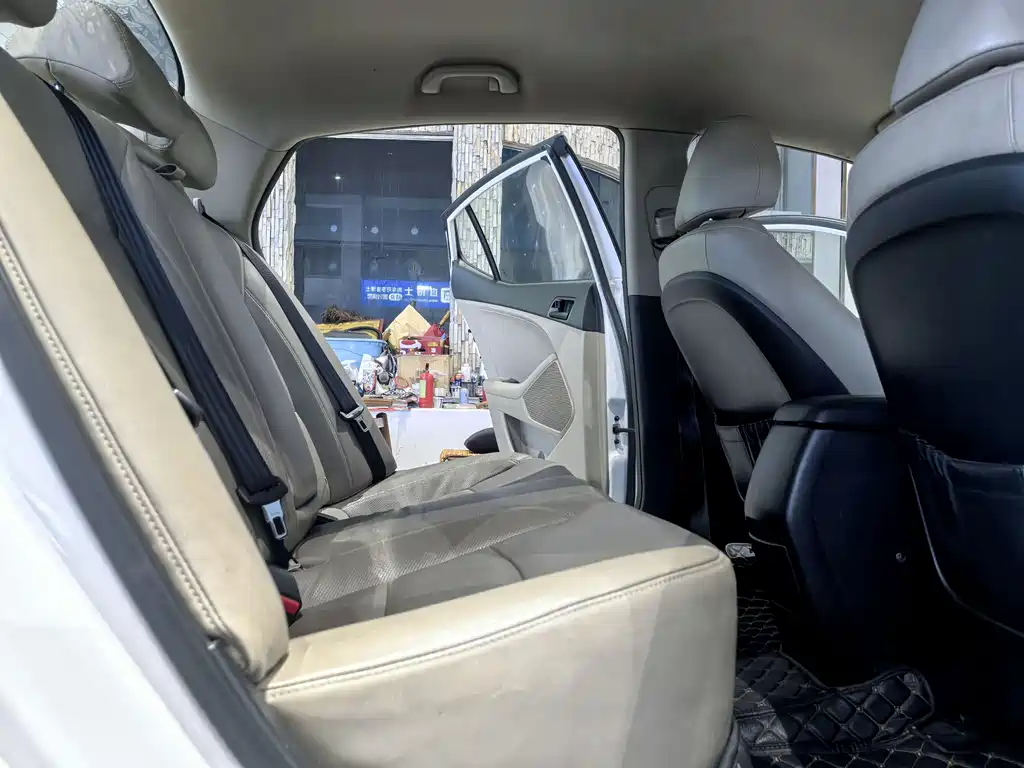 Kia K5 2015 2.0L automatic GL купить на сайте DeffCars