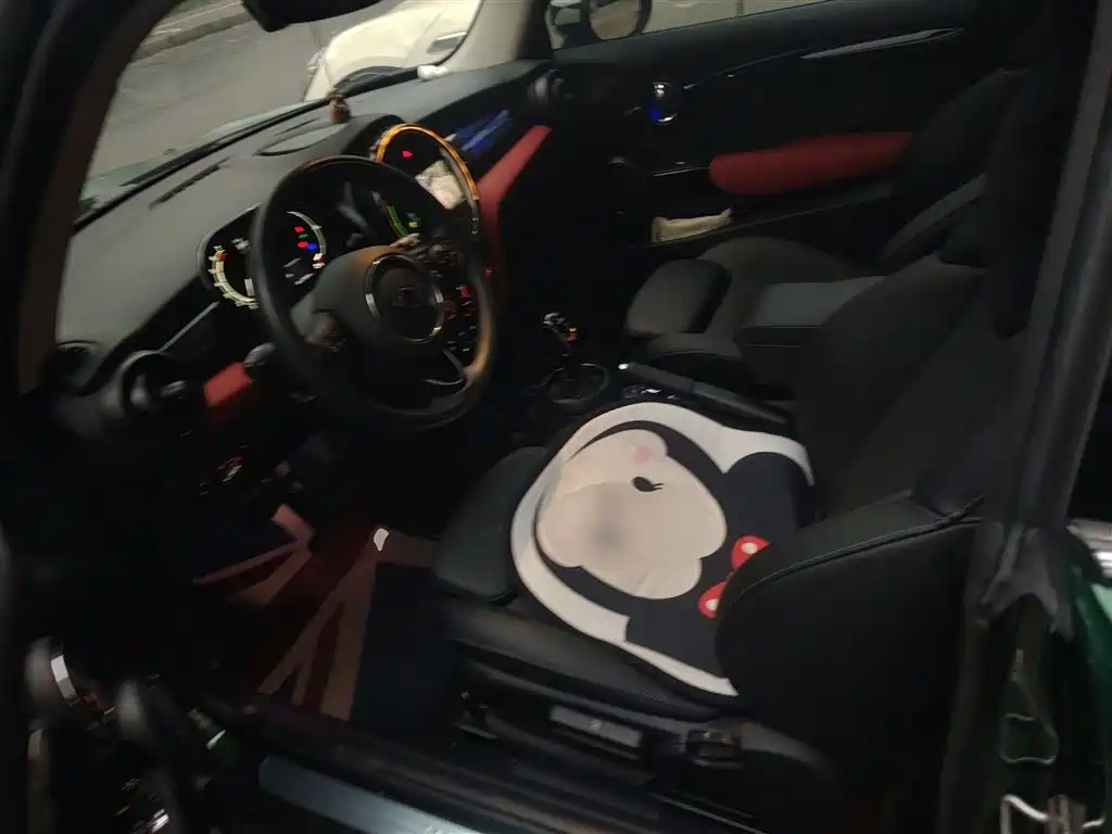 MINI 2021 1.5T COOPER Classic купить на сайте DeffCars